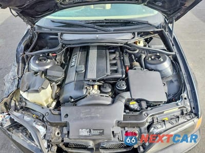 Zdjęcie 11 z 12 samochodu: 2002 BMW 325 I VIN:WBAEV33482KL76862 - miniatura