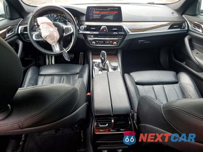 Zdjęcie 8 z 12 samochodu: 2019 BMW 530 I VIN:WBAJA5C56KWA57762 - miniatura