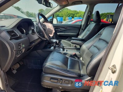 Zdjęcie 7 z 13 samochodu: 2019 HONDA RIDGELINE RTL VIN:5FPYK3F76KB029596 - miniatura