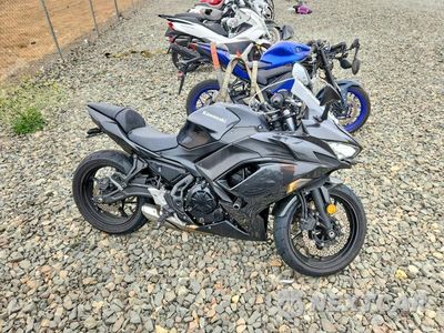 2026 KAWASAKI EX650 R ML5EXER17TDAH0367 - główne zdjęcie licytacji z USA - miniatura