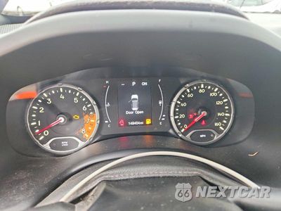 Zdjęcie 9 z 14 samochodu: 2018 JEEP RENEGADE LATITUDE VIN:ZACCJABB1JPH63672 - miniatura