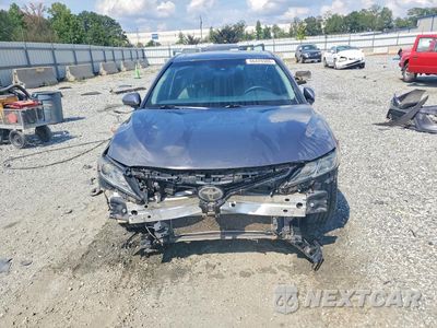 Piąte zdjęcie samochodu w środku: 2018 TOYOTA CAMRY SE VIN:4T1B11HK4JU104238 - miniatura