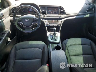 Zdjęcie 8 z 13 samochodu: 2018 HYUNDAI ELANTRA SEL VIN:5NPD84LFXJH216797 - miniatura