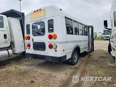 Czwarte zdjęcie samochodu z boku: 2010 CHEVROLET EXPRESS G3500 SHUTTLE BUS VIN:1GB3G2AA8A1181358 - miniatura