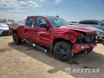 Czwarte zdjęcie samochodu z boku: 2018 CHEVROLET SILVERADO K1500 LT VIN:1GCVKRECXJZ169981 - miniatura