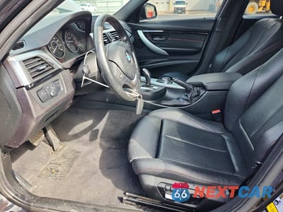 Zdjęcie 7 z 12 samochodu: 2016 BMW 328 XI SULEV VIN:WBA8E3G52GNU02166 - miniatura