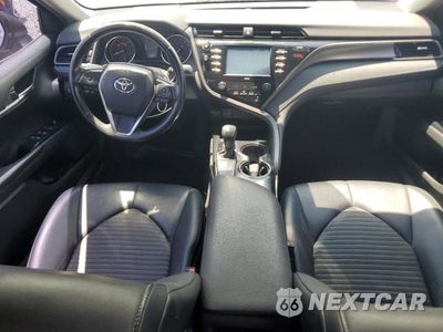 Zdjęcie 8 z 12 samochodu: 2020 TOYOTA CAMRY SE VIN:4T1G11AK3LU333139 - miniatura