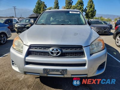 Piąte zdjęcie samochodu w środku: 2010 TOYOTA RAV4 BASE VIN:2T3BF4DV4AW042298 - miniatura