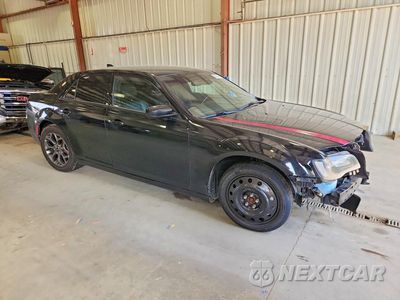 Czwarte zdjęcie samochodu z boku: 2015 CHRYSLER 300 S VIN:2C3CCAGG3FH739563 - miniatura