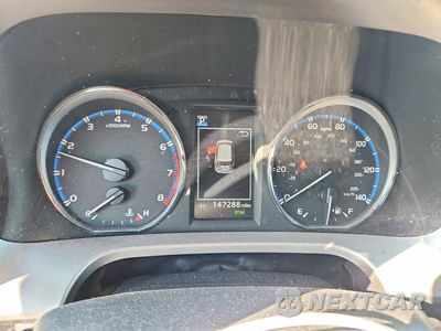 Zdjęcie 9 z 13 samochodu: 2017 TOYOTA RAV4 LIMITED VIN:JTMYFREV8HD099598 - miniatura