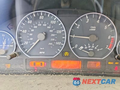 Zdjęcie 9 z 12 samochodu: 2001 BMW 330 CI VIN:WBABS53401JU88776 - miniatura