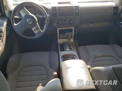 Zdjęcie 8 z 12 samochodu: 2011 NISSAN PATHFINDER S VIN:5N1AR1NN0BC611244 - miniatura