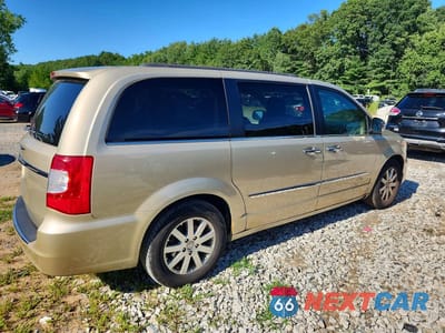 Trzecie zdjęcie samochodu z tyłu: 2011 CHRYSLER TOWN & COUNTRY TOURING L VIN:2A4RR8DG9BR799170 - miniatura