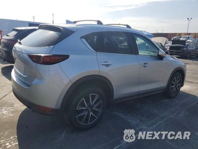 Trzecie zdjęcie samochodu z tyłu: 2017 MAZDA CX-5 GRAND TOURING VIN:JM3KFADL6H0206525 - miniatura