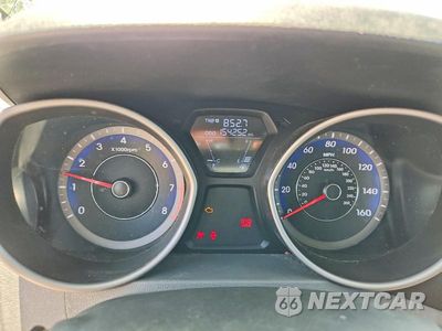 Zdjęcie 9 z 13 samochodu: 2013 HYUNDAI ELANTRA GLS VIN:KMHDH4AE8DU013889 - miniatura