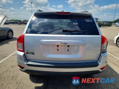 Zdjęcie 6 z 13 samochodu: 2012 JEEP COMPASS SPORT VIN:1C4NJDBB5CD562644 - miniatura