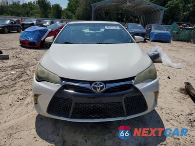 Piąte zdjęcie samochodu w środku: 2015 TOYOTA CAMRY SE VIN:4T1BF1FK7FU085440 - miniatura