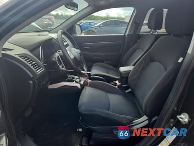 Zdjęcie 7 z 12 samochodu: 2011 MITSUBISHI OUTLANDER SPORT ES VIN:JA4AP3AUXBZ012264 - miniatura