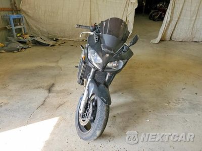 Drugie zdjęcie samochodu z przodu: 2003 YAMAHA FZS10 VIN:JYARN07E23A007889 - miniatura