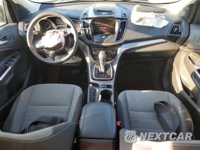 Zdjęcie 8 z 13 samochodu: 2013 FORD ESCAPE SE VIN:1FMCU9G9XDUB50685 - miniatura