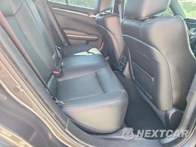 Zdjęcie 10 z 12 samochodu: 2022 CHRYSLER 300 S VIN:2C3CCABGXNH127270 - miniatura