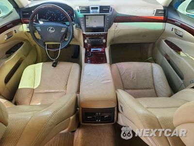 Zdjęcie 8 z 12 samochodu: 2010 LEXUS LS 460 VIN:JTHBL5EF8A5093475 - miniatura