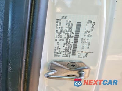 Zdjęcie 13 z 13 samochodu: 2016 FORD ESCAPE SE VIN:1FMCU9G97GUA32212 - miniatura