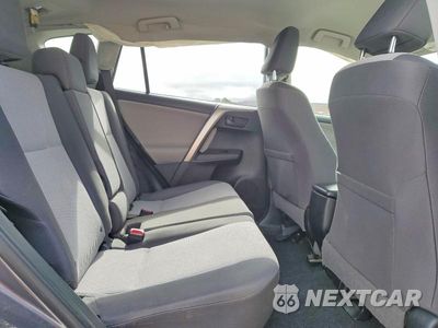 Zdjęcie 11 z 13 samochodu: 2015 TOYOTA RAV4 LE VIN:JTMZFREV8FJ052669 - miniatura
