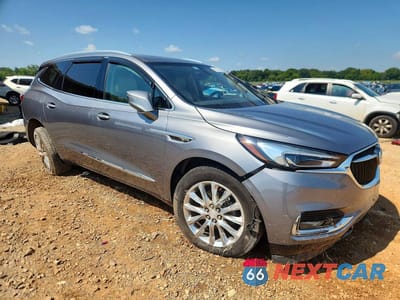 Czwarte zdjęcie samochodu z boku: 2020 BUICK ENCLAVE ESSENCE VIN:5GAERBKW6LJ269032 - miniatura