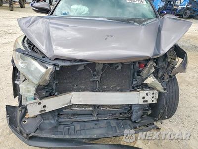 Zdjęcie 12 z 14 samochodu: 2016 TOYOTA HIGHLANDER XLE VIN:5TDKKRFH1GS175191 - miniatura