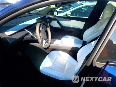 Zdjęcie 7 z 13 samochodu: 2026 TESLA MODEL Y VIN:7SAYGDEE3TF655661 - miniatura