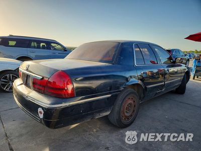 Trzecie zdjęcie samochodu z tyłu: 2004 MERCURY GRAND MARQUIS GS VIN:2MEFM74W04X662608 - miniatura