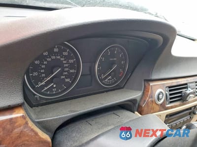 Zdjęcie 9 z 12 samochodu: 2008 BMW 328 XI VIN:WBAVC93578K056815 - miniatura