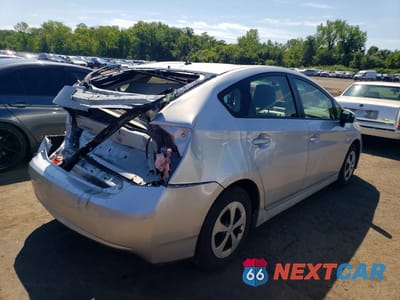 Trzecie zdjęcie samochodu z tyłu: 2015 TOYOTA PRIUS TWO VIN:JTDKN3DU6F0414353 - miniatura