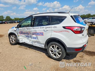 Drugie zdjęcie samochodu z przodu: 2017 FORD ESCAPE SE VIN:1FMCU9GD5HUC44760 - miniatura