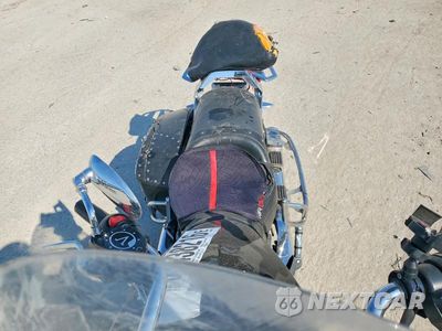 Piąte zdjęcie samochodu w środku: 2012 VICTORY MOTORCYCLES CROSS ROADS CUSTOM VIN:5VPBW36N4C3004262 - miniatura