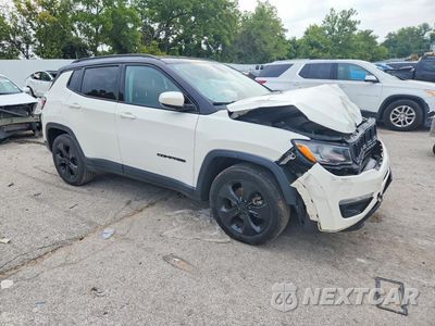 Czwarte zdjęcie samochodu z boku: 2019 JEEP COMPASS LATITUDE VIN:3C4NJCBB7KT613385 - miniatura