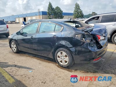 Drugie zdjęcie samochodu z przodu: 2018 KIA FORTE LX VIN:3KPFK4A70JE238401 - miniatura