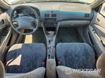 Zdjęcie 8 z 12 samochodu: 2000 TOYOTA COROLLA VE VIN:1NXBR12E7YZ359181 - miniatura