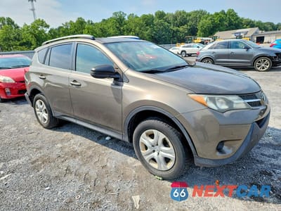 Czwarte zdjęcie samochodu z boku: 2015 TOYOTA RAV4 LE VIN:JTMBFREV4FD123284 - miniatura