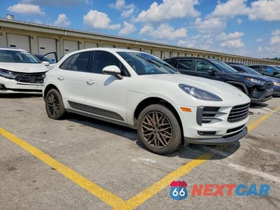 Czwarte zdjęcie samochodu z boku: 2021 PORSCHE MACAN VIN:WP1AA2A51MLB00330 - miniatura