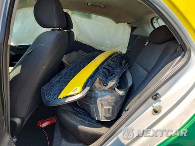 Zdjęcie 10 z 12 samochodu: 2018 KIA RIO 5-DOOR LX VIN:3KPA25AB3JE120654 - miniatura