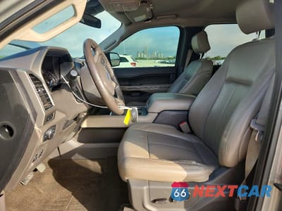 Zdjęcie 7 z 13 samochodu: 2019 FORD EXPEDITION MAX XLT VIN:1FMJK1HT1KEA60390 - miniatura