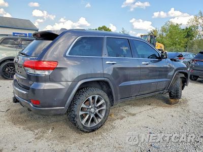 Trzecie zdjęcie samochodu z tyłu: 2018 JEEP GRAND CHEROKEE OVERLAND VIN:1C4RJFCG9JC319638 - miniatura