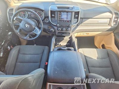 Zdjęcie 8 z 13 samochodu: 2020 RAM 1500 BIG HORN/LONE STAR VIN:1C6SRFBT9LN136764 - miniatura
