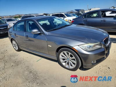Czwarte zdjęcie samochodu z boku: 2011 BMW 328 I SULEV VIN:WBAPH5G5XBNM71940 - miniatura