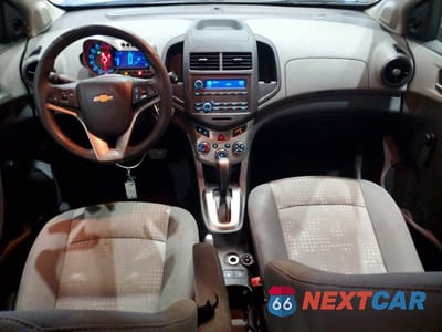 Zdjęcie 8 z 12 samochodu: 2013 CHEVROLET SONIC LS VIN:1G1JA5SH3D4257520 - miniatura
