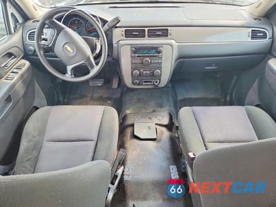 Zdjęcie 8 z 13 samochodu: 2014 CHEVROLET TAHOE POLICE VIN:1GNLC2E0XER150782 - miniatura