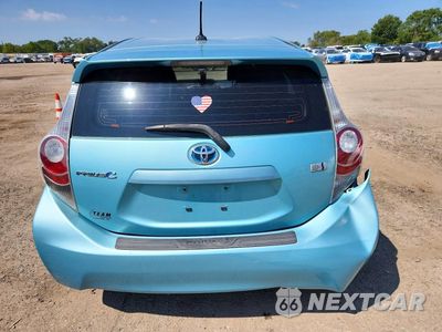 Zdjęcie 6 z 13 samochodu: 2012 TOYOTA PRIUS C THREE VIN:JTDKDTB30C1017174 - miniatura