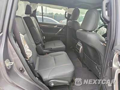 Zdjęcie 10 z 12 samochodu: 2023 LEXUS GX 460 VIN:JTJAM7BX3P5349045 - miniatura